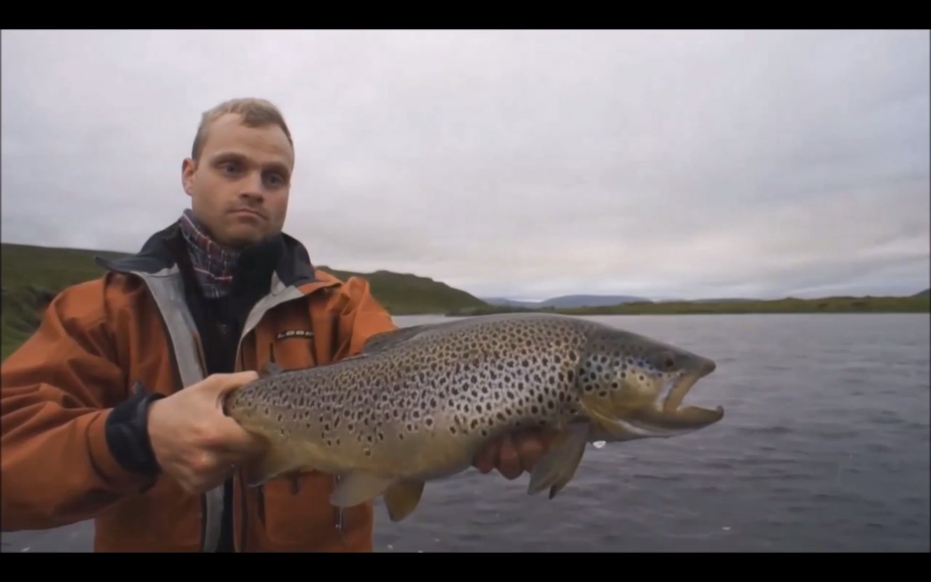 peche truite islande